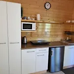 Деревянный коттедж Letniskowe Chabrowa 1 *