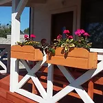Деревянный коттедж Letniskowe Chabrowa 1 *