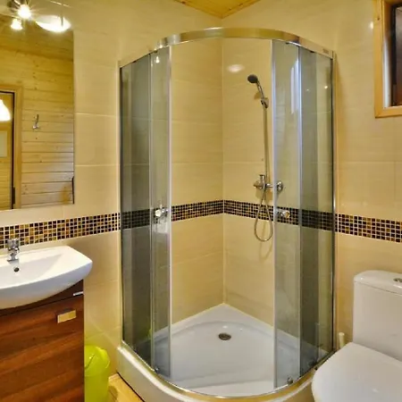 Lodge Chabrowa 1